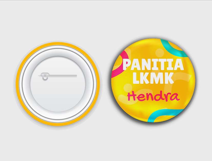 Desain Pin Peniti Panitia "LKMK" dengan Latar Cerah dan Elemen Geometris - Image 1