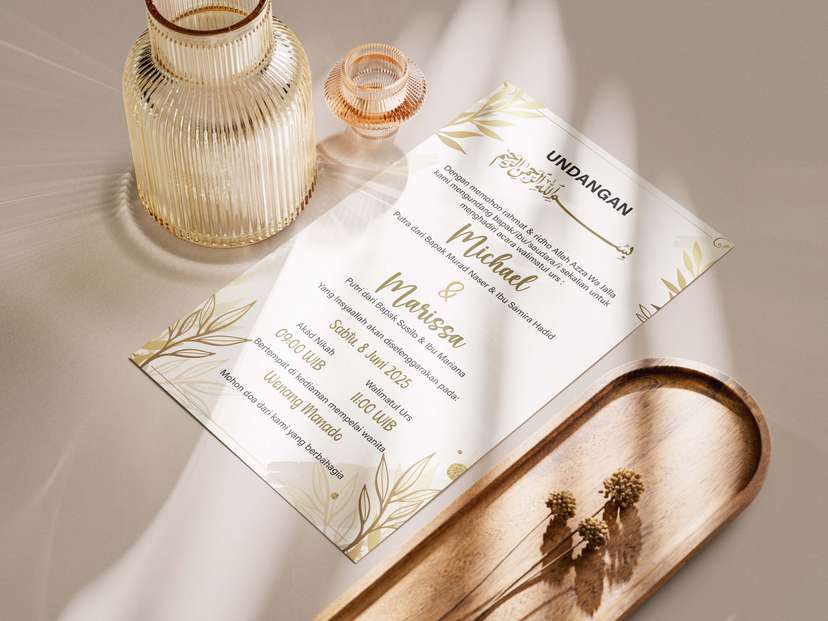 Undangan Gold Elegan Dengan Nuansa Bunga - Image 2