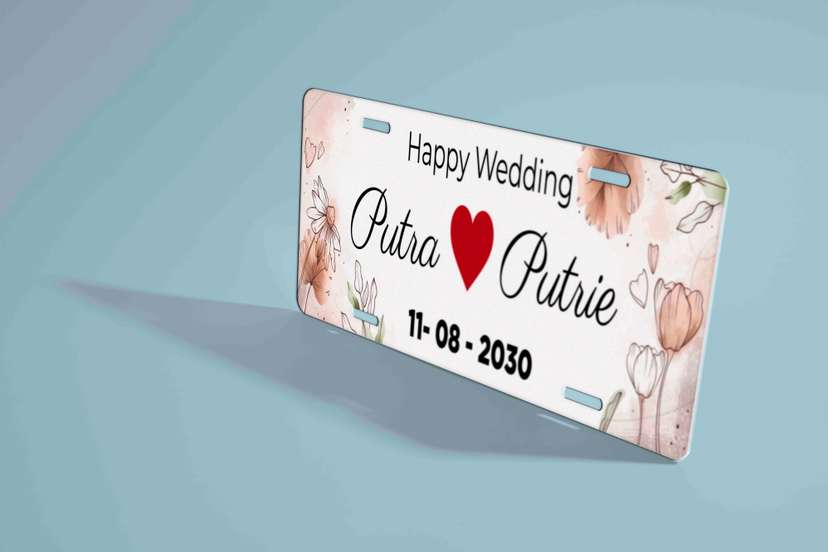 Wedding Plat Custom Motif Floral dengan Nama Pasangan dan Tanggal Pernikahan - Image 1