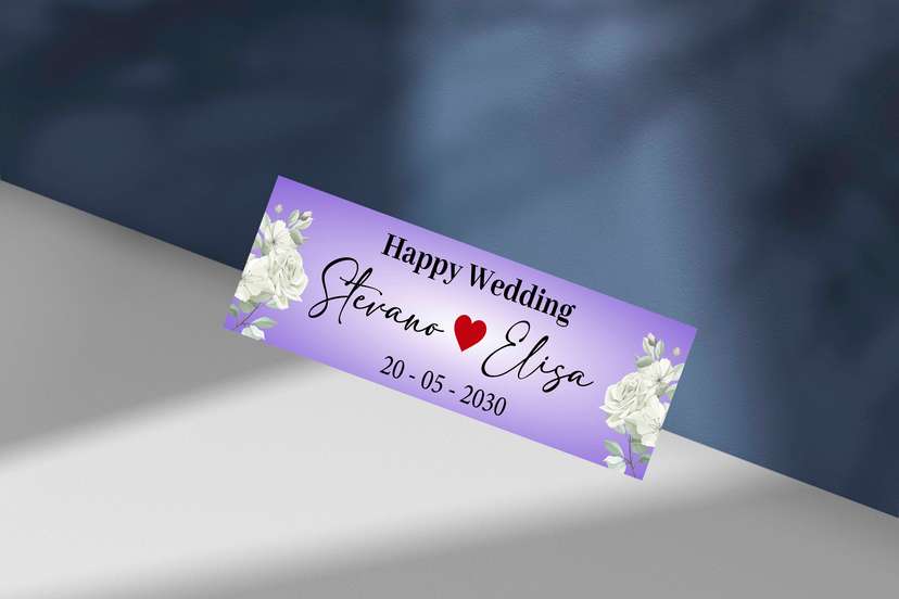  Wedding Plat dengan Latar Ungu dan Bunga Putih Elegan - Image 1