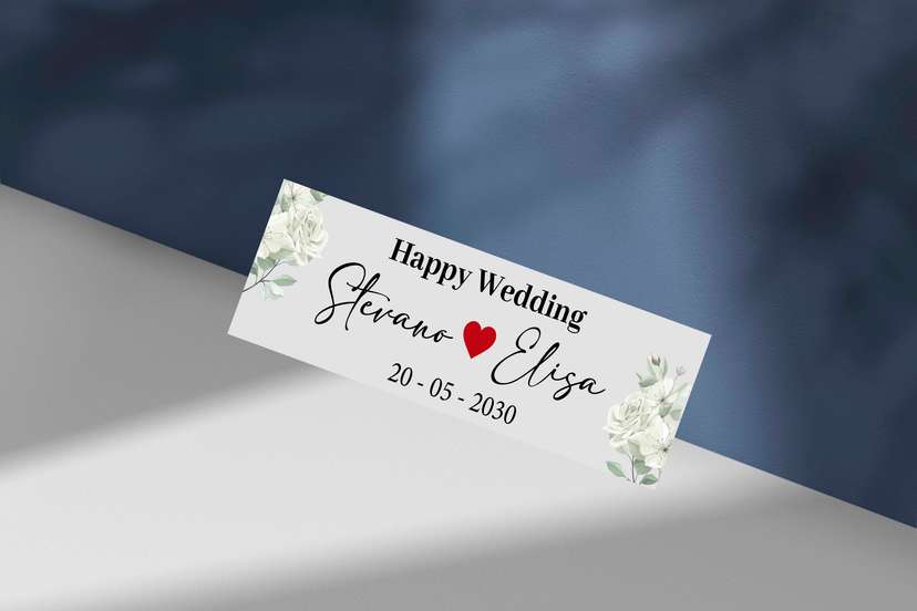 Wedding Plat Minimalis dengan Bunga Putih dan Background Abu Muda - Image 1