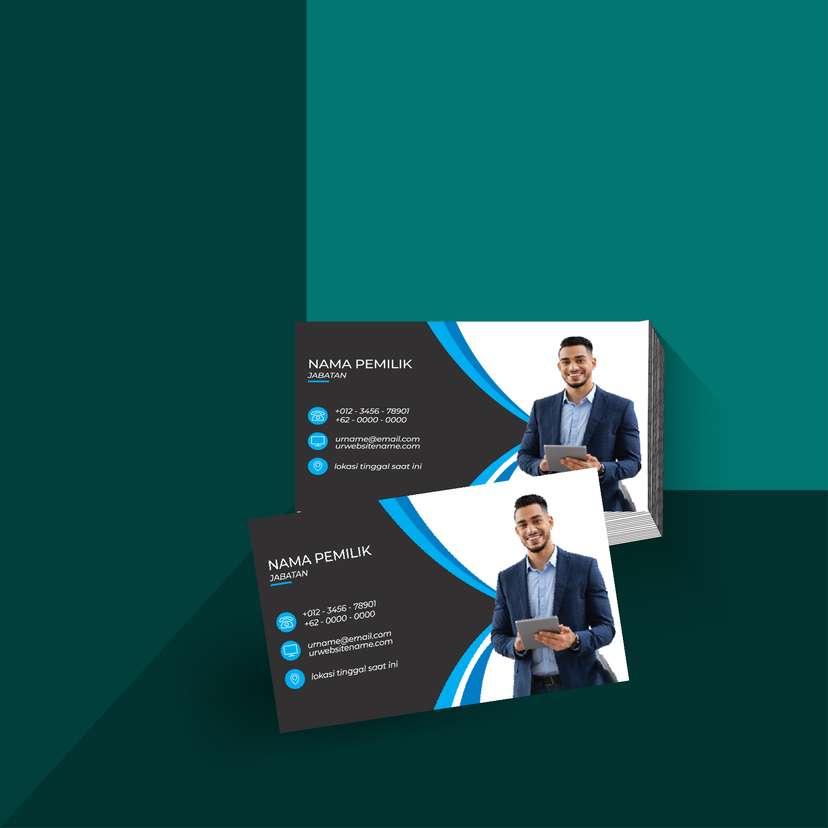 Kartu Nama Profesional Hitam Biru Bergaya Modern - Image 1