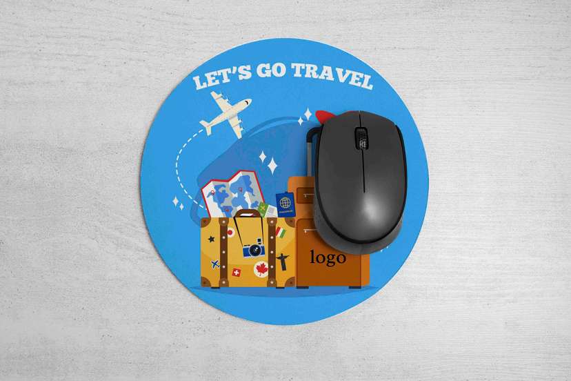 Mousepad Travel dengan gambar perlengkapan traveling - Image 1