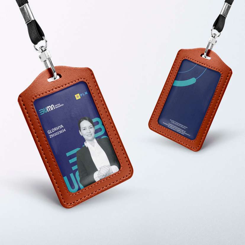 ID Card Perusahaan  Biru Tua Dengan Foto Dan Logo - Image 1