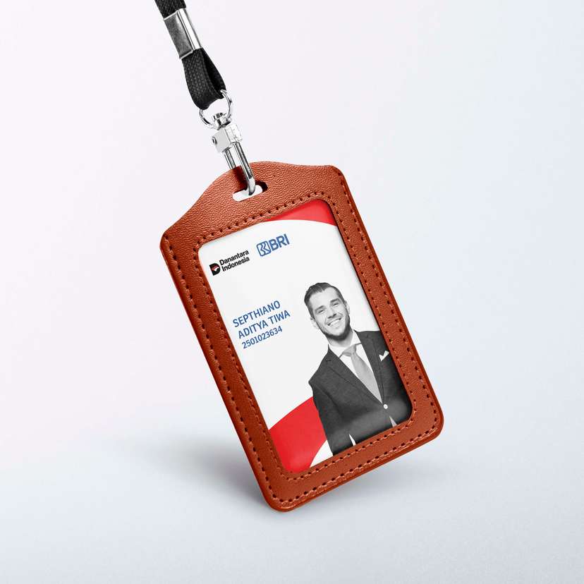 ID Card Perusahaan Latar Dominan Putih Dan Merah - Image 1