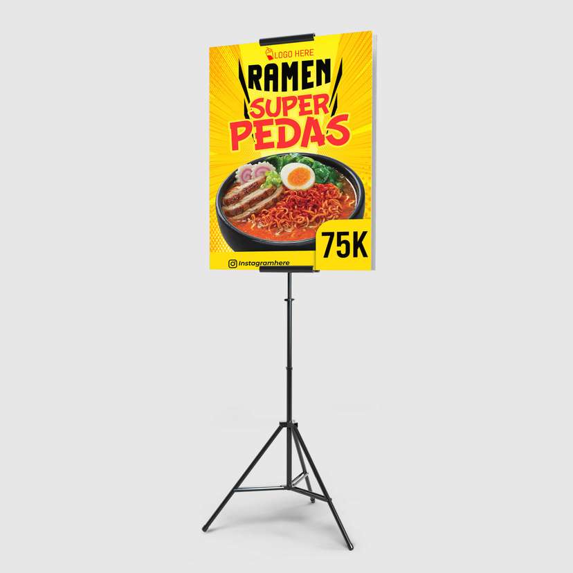 Foamboard Promo Makanan Ramen Pedas Dengan Warna Dominan Kuning  - Image 1