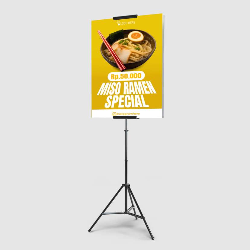 Foamboard Promo Makanan Miso Ramen Dengan Warna Kuning Pucat - Image 1