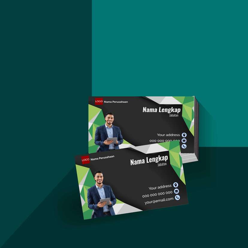 artu Nama Modern Bernuansa Hitam dengan Sentuhan Geometris Hijau yang Stylish - Image 1