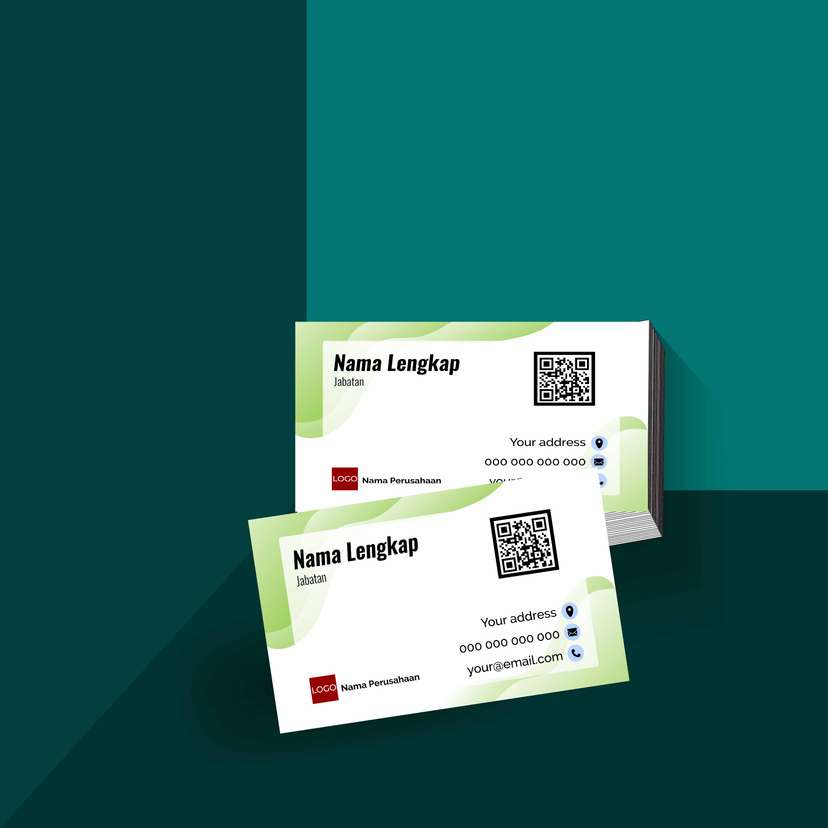 Kartu Nama Profesional Bernuansa Hijau Muda dengan Sentuhan QR Code Modern untuk Tampilan Segar dan Mudah Terhubung - Image 1