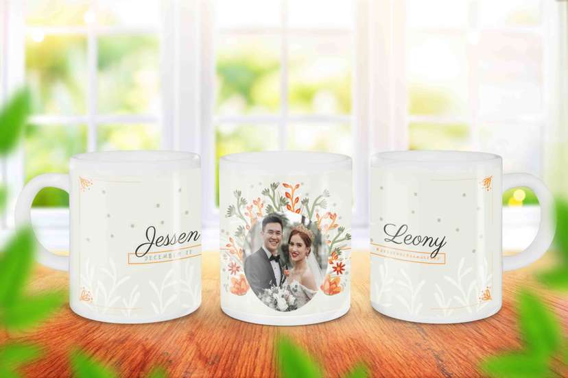 Mug Souvenir Pernikahan Desain Floral Elegan dengan Bingkai Foto Romantis - Image 1