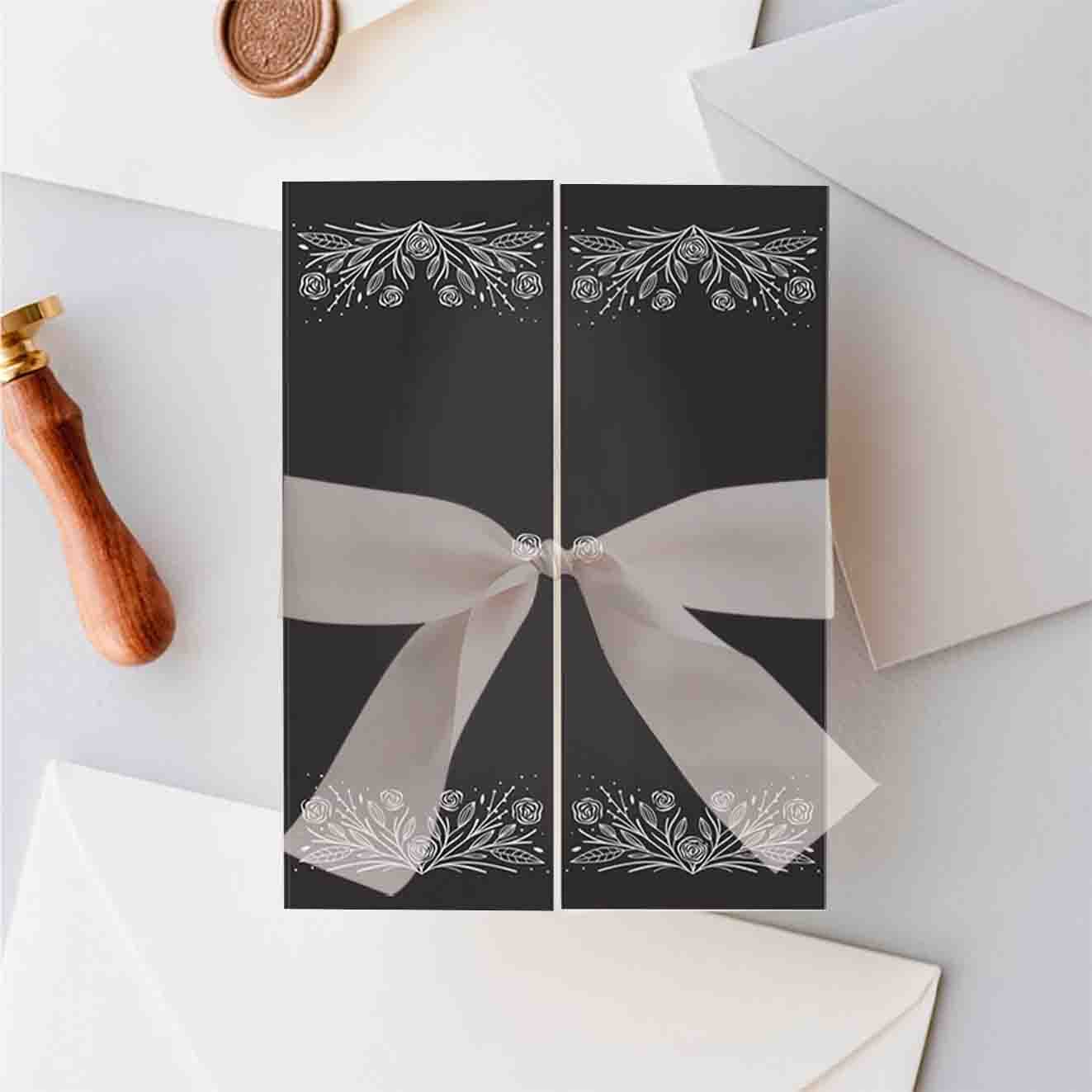 Undangan Pernikahan Lipat Tiga Black Elegant Desain Klasik & Mewah untuk Hari Istimewa