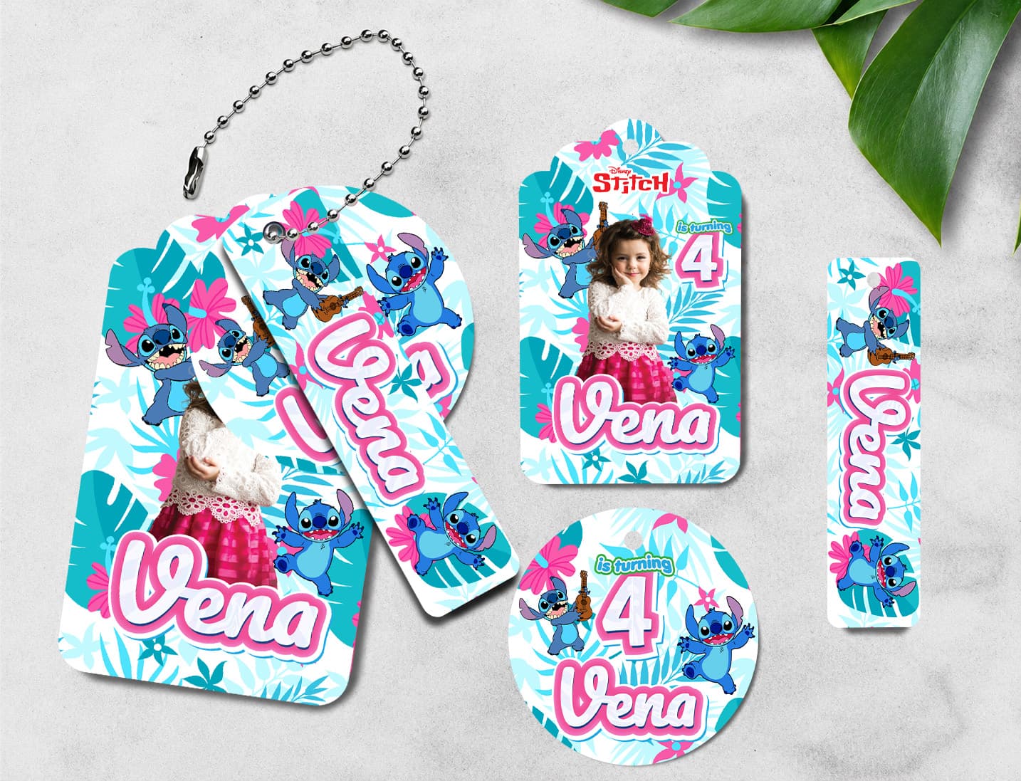 Hang Tag Ulang Tahun 3 in 1 Tema Stitch Custom – Tag Nama, Stiker Bulat & Gelang Identitas Birthday Party
