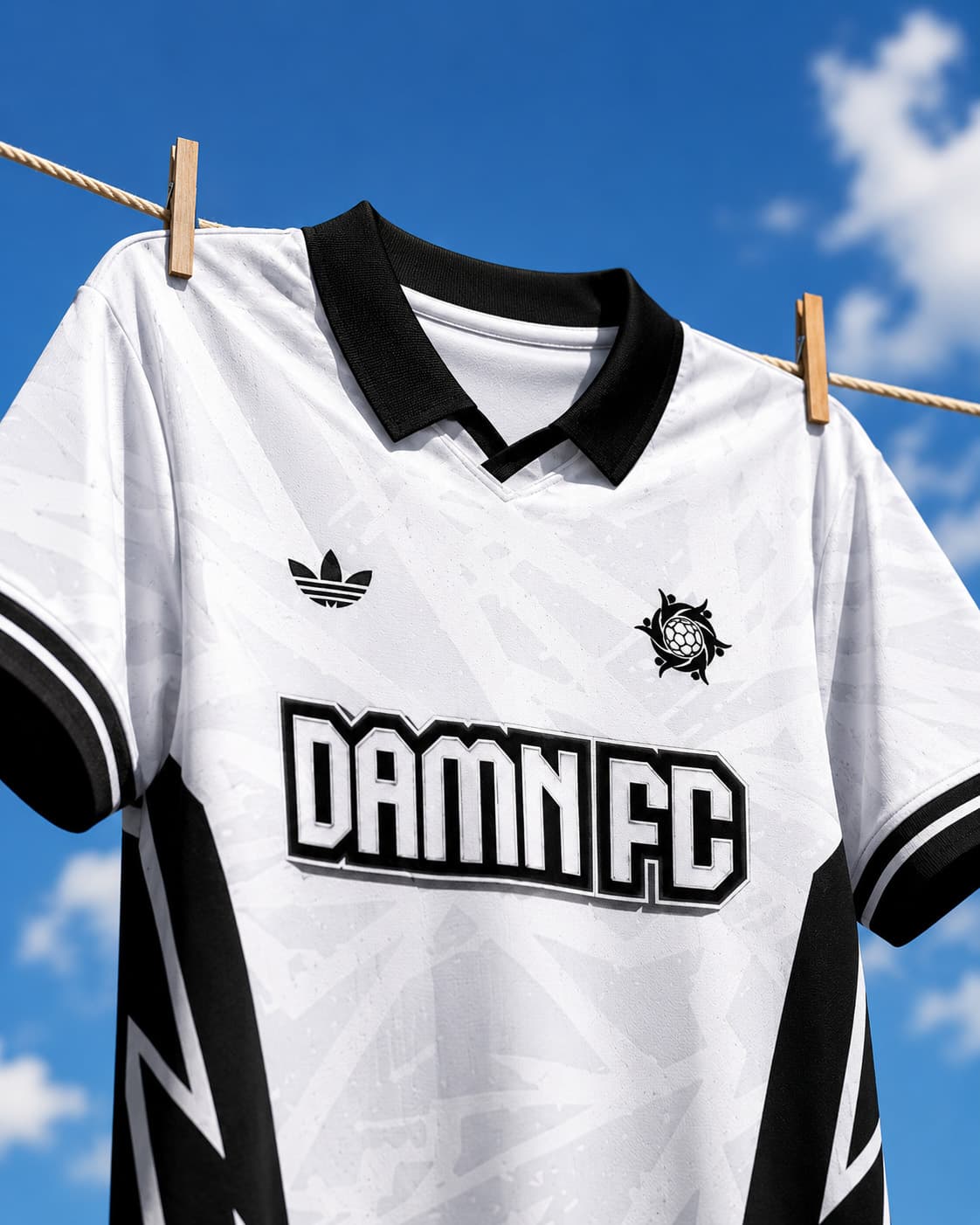 Jersey Sepak Bola Custom Monochrome – Desain Premium Hitam Putih untuk Tim, Klub & Turnamen