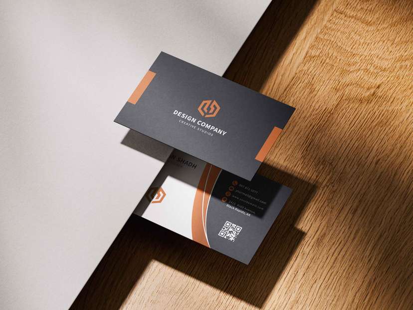 Kartu Nama Karyawan Perusahaan Tema Gelap dan Orange - Image 1