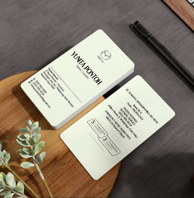 Kartu nama desain minimalis dominasi warna putih kesan bersih, profesional, dan elegan. - Image 2