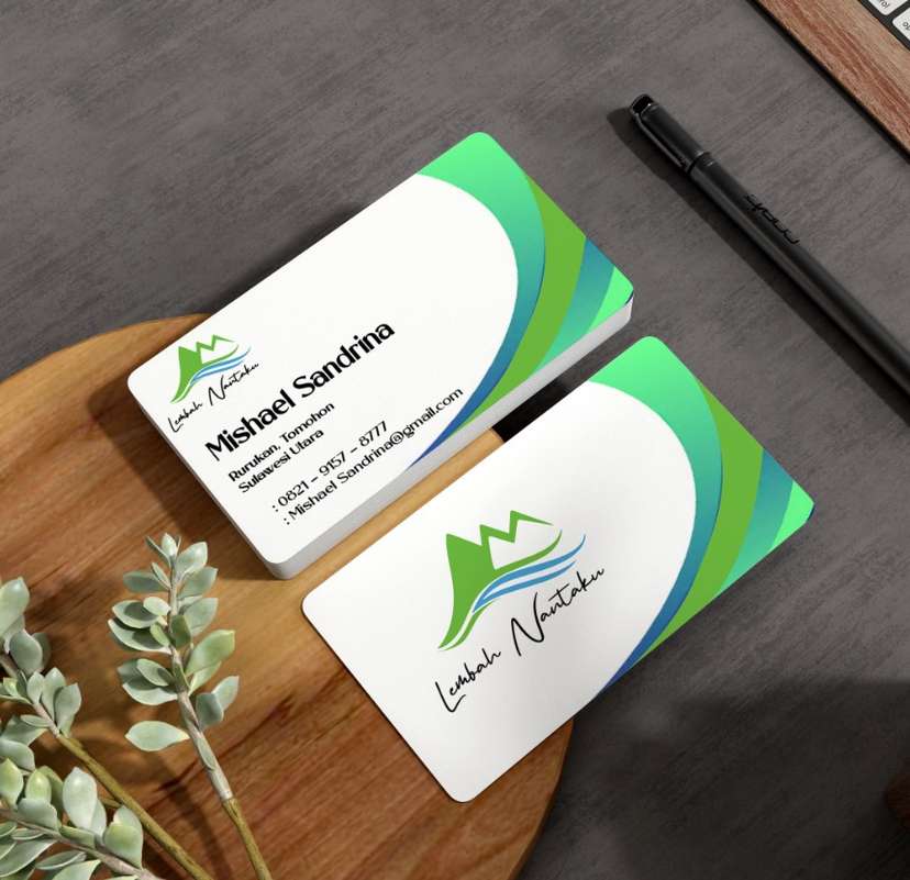 Kartu nama desain segar dan profesional warna hijau dan biru melambangkan alam serta kesejukan - Image 1