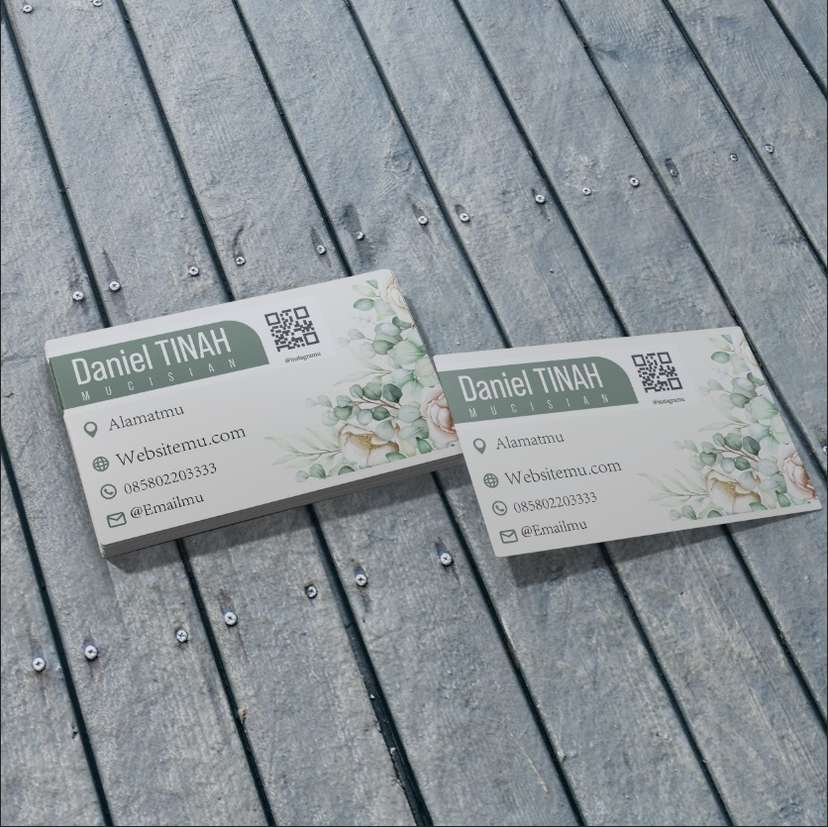 Kartu Nama Artistik dengan Nuansa Floral, Elegan dan Personal untuk Musisi - Image 1
