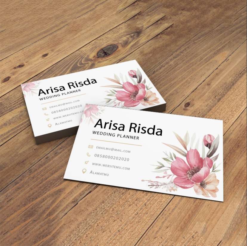 Kartu Nama Desain Floral Soft dan Sentuhan Elegan - Image 1