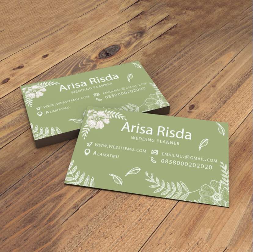 Kartu Nama Nuansa Sage Green dan Ilustrasi Floral Line Art - Image 1