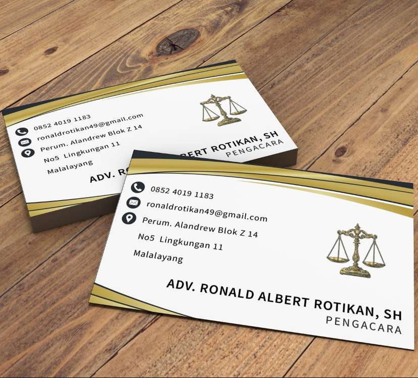 Kartu Nama Minimalis Putih Emas Profesional - Image 1