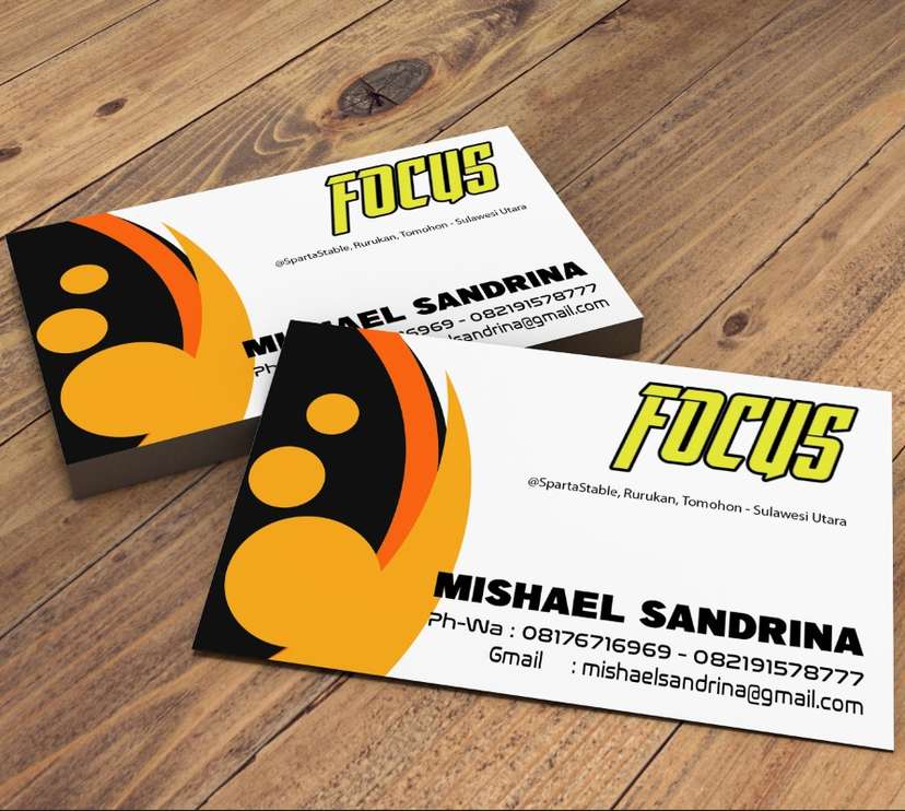 Kartu Nama Oranye Dinamis - Image 1