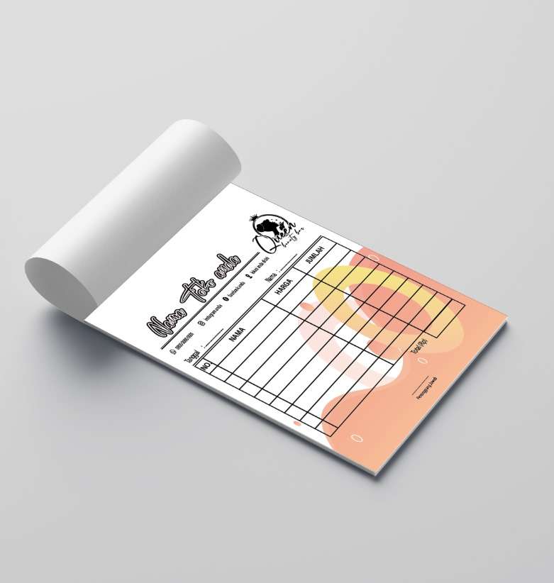 Desain Nota Usaha Fashion & Aksesoris – Tema Peach Pastel Estetik - Image 1